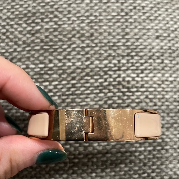 Hermes Pink Bracelet. 💕 - Picture 3 of 3